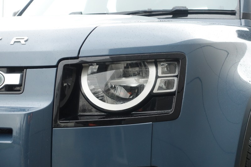 Used Land Rover Defender 2021 for sale - 77300582: Photo 28