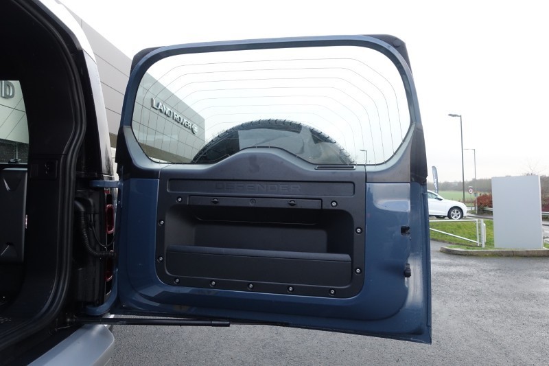 Used Land Rover Defender 2021 for sale - 77300582: Photo 29