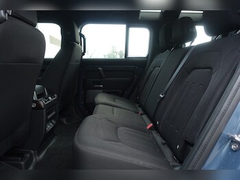 Used Land Rover Defender 2021 for sale - 77300582: Photo