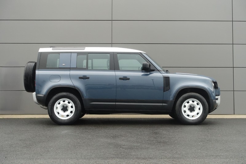 Used Land Rover Defender 2021 for sale - 77300582: Photo 5