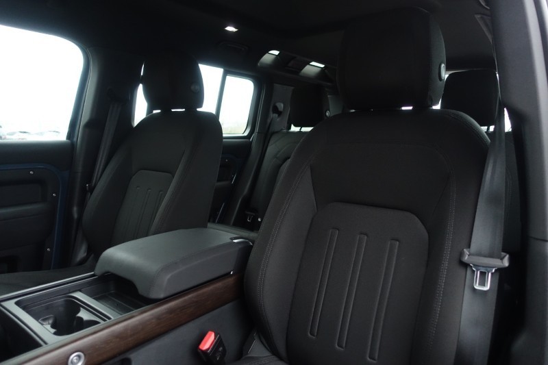 Used Land Rover Defender 2021 for sale - 77300582: Photo 54