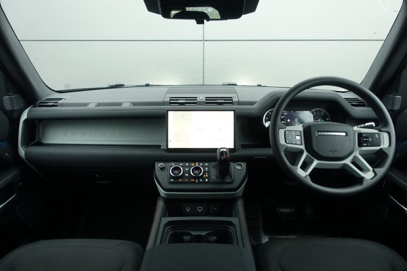 Used Land Rover Defender 2021 for sale - 77300582: Photo 9