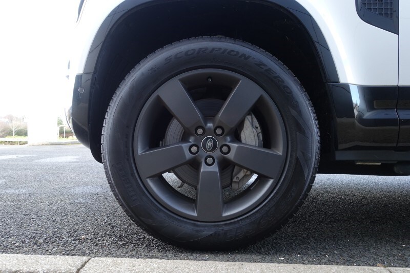 Used Land Rover Defender 2022 for sale - 78105823: Photo 31