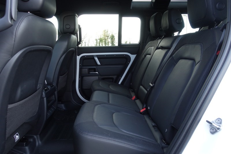 Used Land Rover Defender 2022 for sale - 78105823: Photo 5