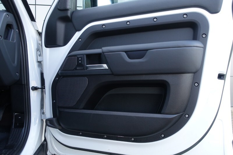 Used Land Rover Defender 2022 for sale - 78105823: Photo 50