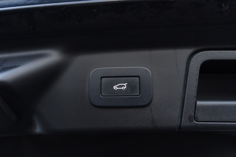 Used Land Rover Range Rover Velar 2023 for sale - 77179603: Photo 30