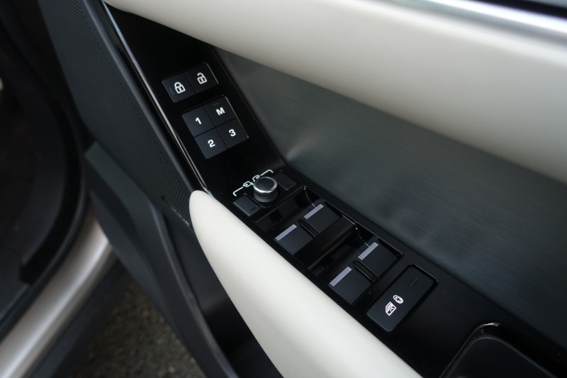 Used Land Rover Range Rover Velar 2023 for sale - 77179603: Photo 48