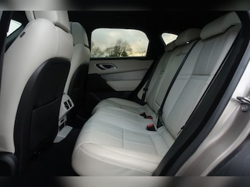 Used Land Rover Range Rover Velar 2023 for sale - 77179603: Photo