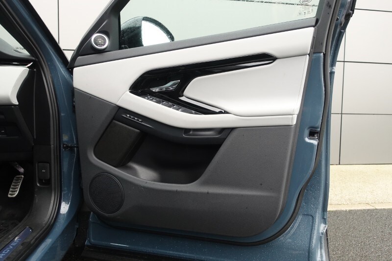 Used Land Rover Range Rover Evoque 2025 for sale - 77474732: Photo 46