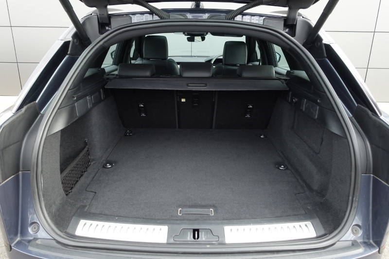 Used Land Rover Range Rover Velar 2023 for sale - 78090485: Photo 11