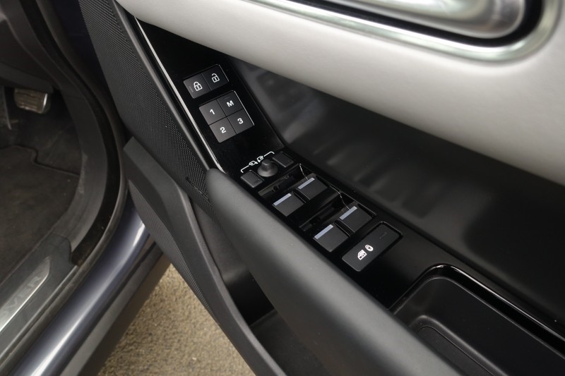 Used Land Rover Range Rover Velar 2023 for sale - 78090485: Photo 48