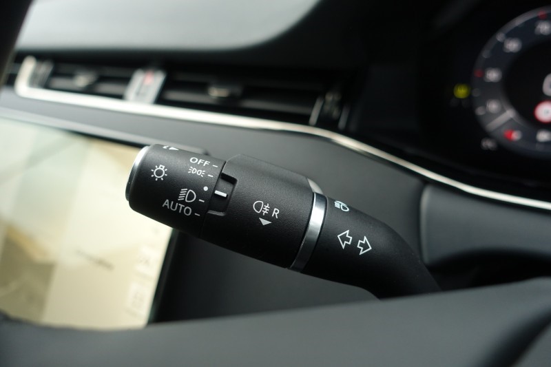 Used Land Rover Range Rover Evoque 2024 for sale - 77336045: Photo 32