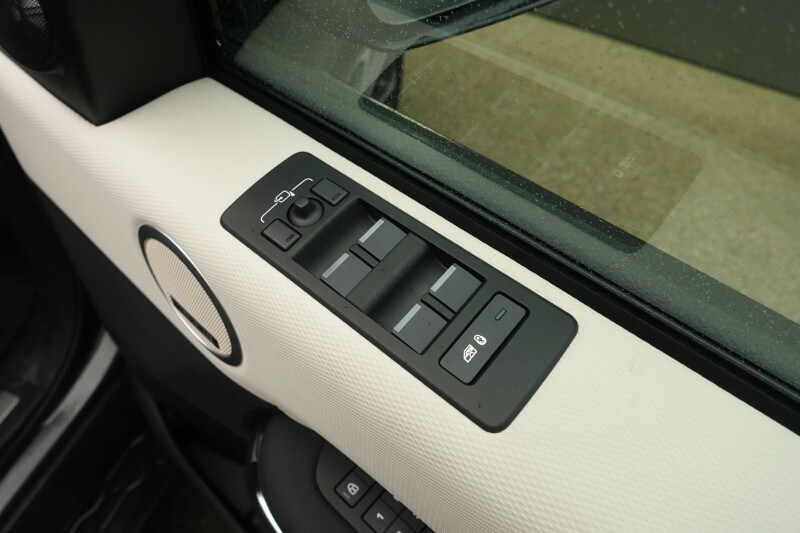 Used Land Rover Discovery 2025 for sale - 77515965: Photo 56