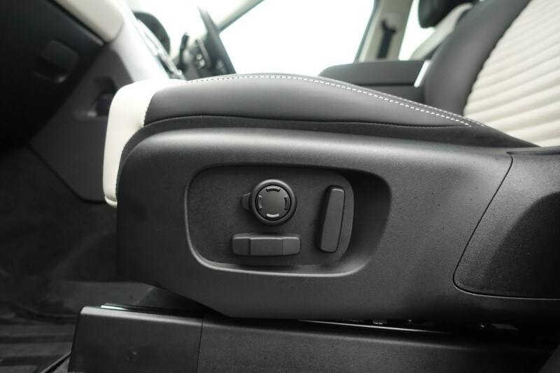 Used Land Rover Discovery 2025 for sale - 77515965: Photo 66