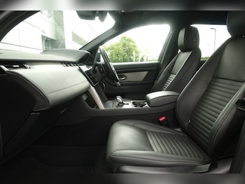 Used Land Rover Discovery Sport 2024 for sale - 78552317: Photo