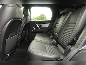 Used Land Rover Discovery Sport 2024 for sale - 78552317: Photo