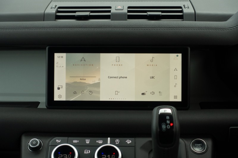 Used Land Rover Defender 2023 for sale - 77729483: Photo 14