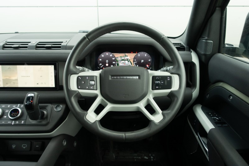 Used Land Rover Defender 2023 for sale - 77729483: Photo 15