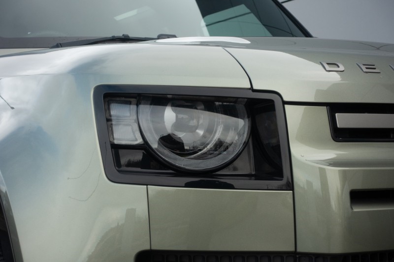 Used Land Rover Defender 2023 for sale - 77729483: Photo 17