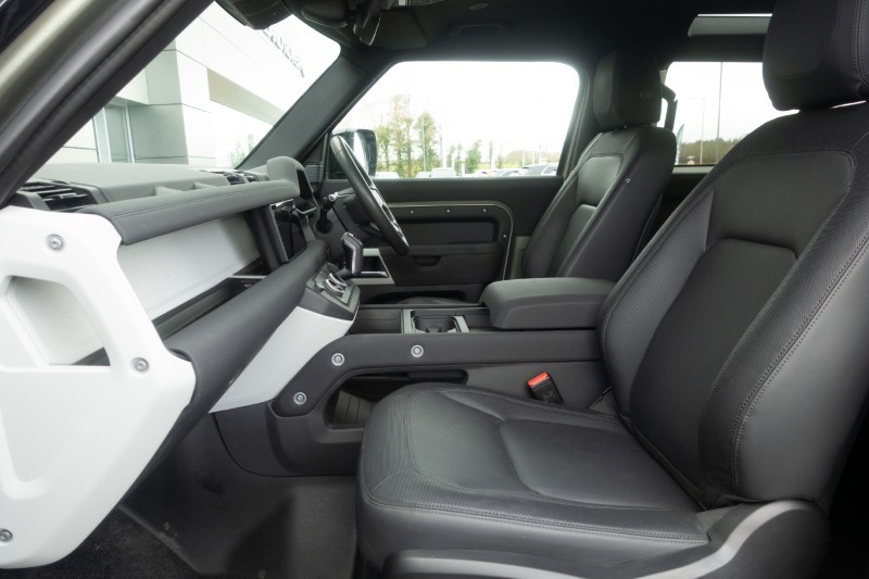 Used Land Rover Defender 2023 for sale - 77729483: Photo 3