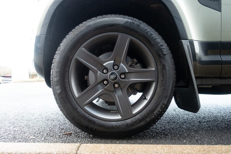 Used Land Rover Defender 2023 for sale - 77729483: Photo 33