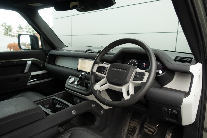 Used Land Rover Defender 2023 for sale - 77729483: Photo 50