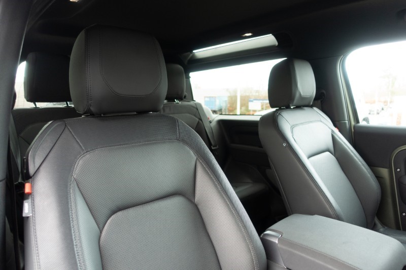 Used Land Rover Defender 2023 for sale - 77729483: Photo 51