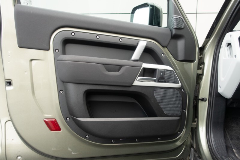 Used Land Rover Defender 2023 for sale - 77729483: Photo 57