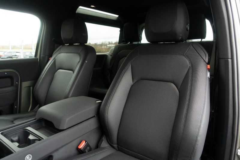 Used Land Rover Defender 2023 for sale - 77729483: Photo 61