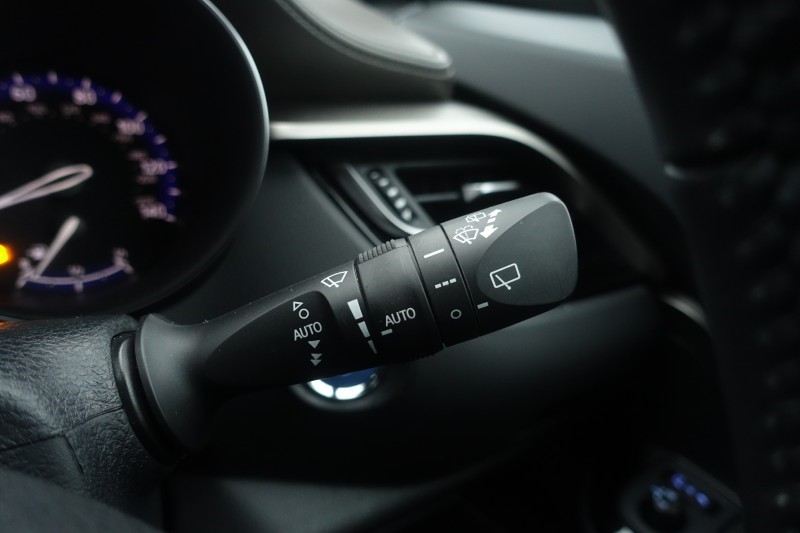 Used Toyota C-HR 2021 for sale - 76981868: Photo 36