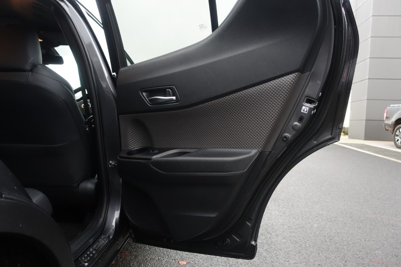 Used Toyota C-HR 2021 for sale - 76981868: Photo 48