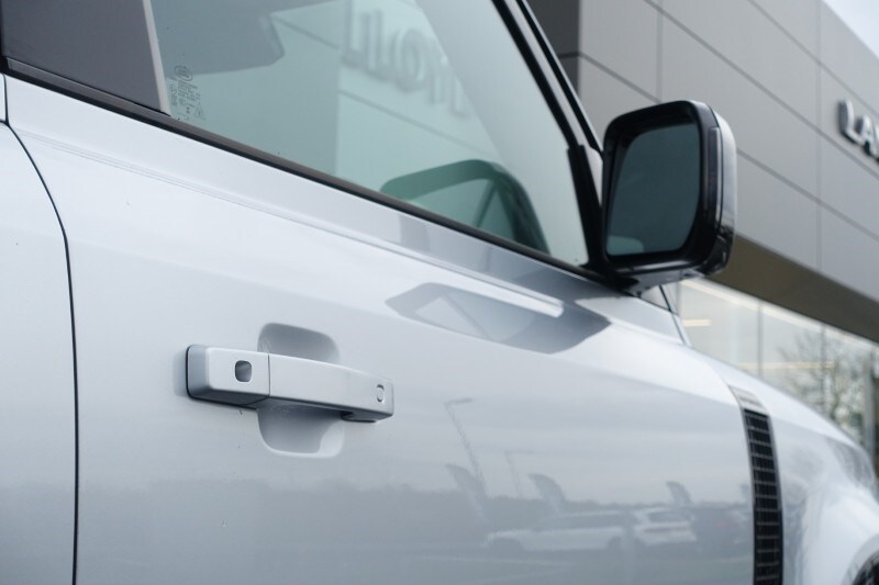 Used Land Rover Defender 2024 for sale - 77001348: Photo 24