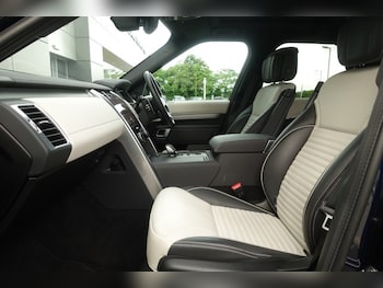Used Land Rover Discovery 2023 for sale - 78953729: Photo