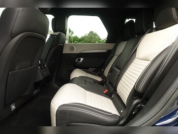 Used Land Rover Discovery 2023 for sale - 78953729: Photo