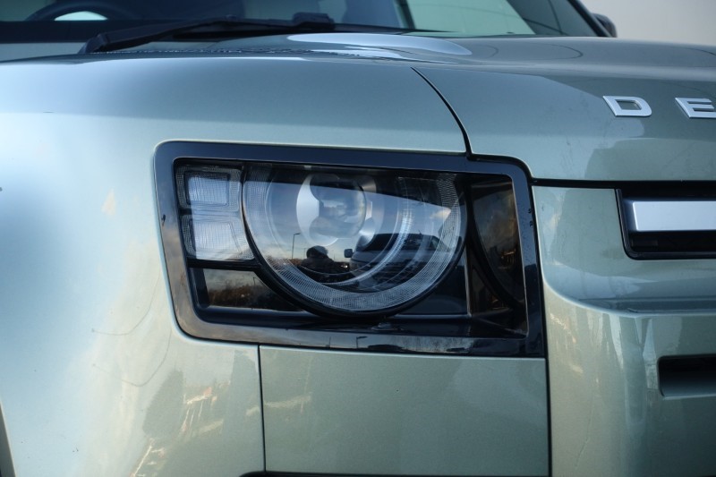 Used Land Rover Defender 2023 for sale - 76981959: Photo 17