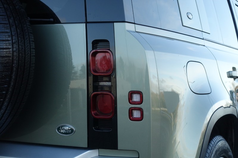 Used Land Rover Defender 2023 for sale - 76981959: Photo 27