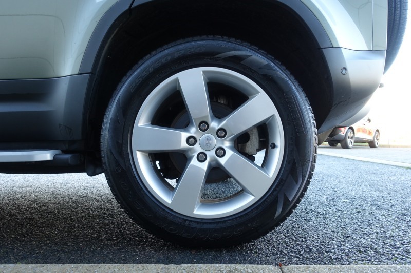 Used Land Rover Defender 2023 for sale - 76981959: Photo 30