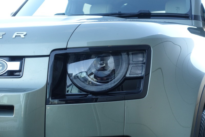 Used Land Rover Defender 2023 for sale - 76981959: Photo 33