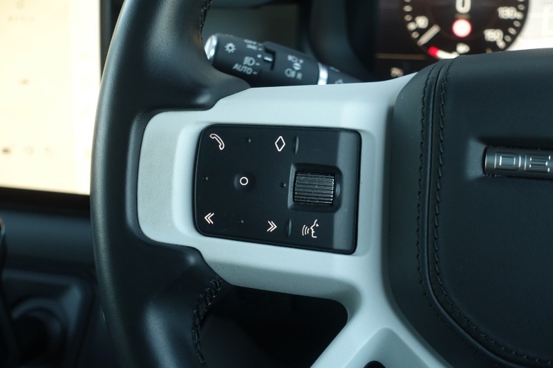 Used Land Rover Defender 2023 for sale - 76981959: Photo 40