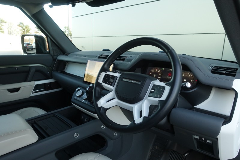 Used Land Rover Defender 2023 for sale - 76981959: Photo 50