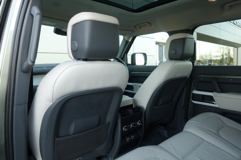 Used Land Rover Defender 2023 for sale - 76981959: Photo 63