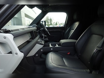 Used Land Rover Defender 2023 for sale - 78885616: Photo