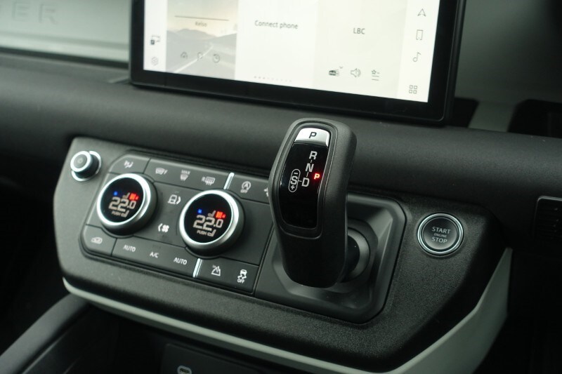 Used Land Rover Defender 2021 for sale - 77662128: Photo 13