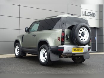 Used Land Rover Defender 2021 for sale - 77662128: Photo