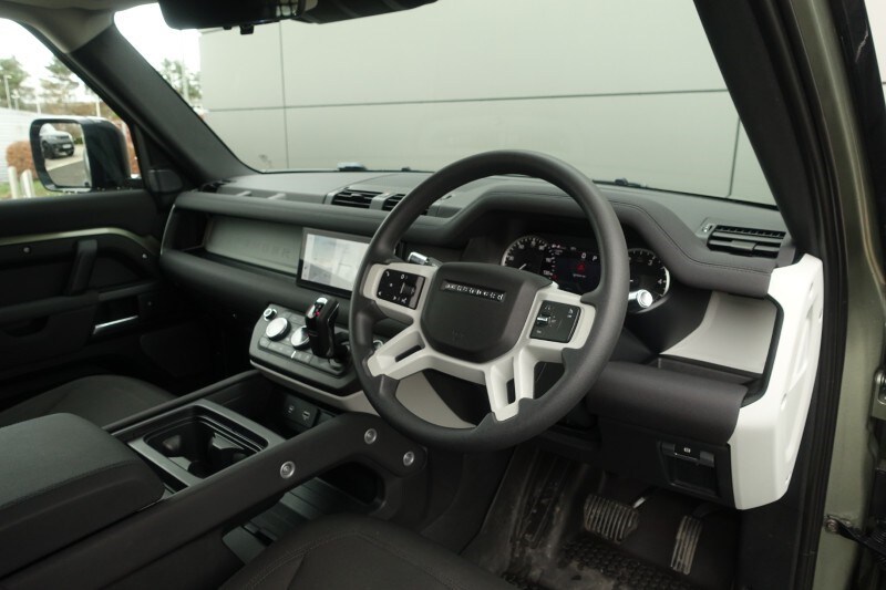 Used Land Rover Defender 2021 for sale - 77662128: Photo 9