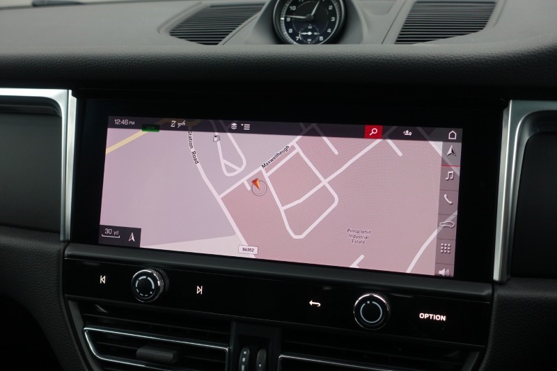 Used Porsche Macan 2022 for sale - 77729458: Photo 12