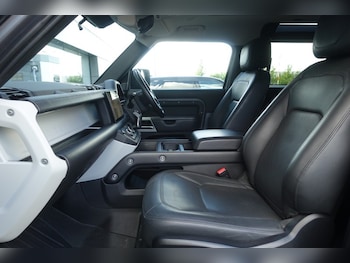 Used Land Rover Defender 2022 for sale - 79098315: Photo