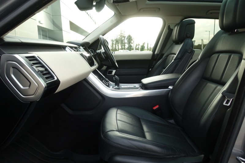 Used Land Rover Range Rover Sport 2021 for sale - 77270943: Photo 3