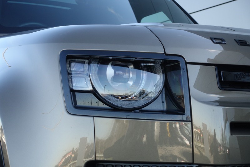 Used Land Rover Defender 2023 for sale - 77791283: Photo 17