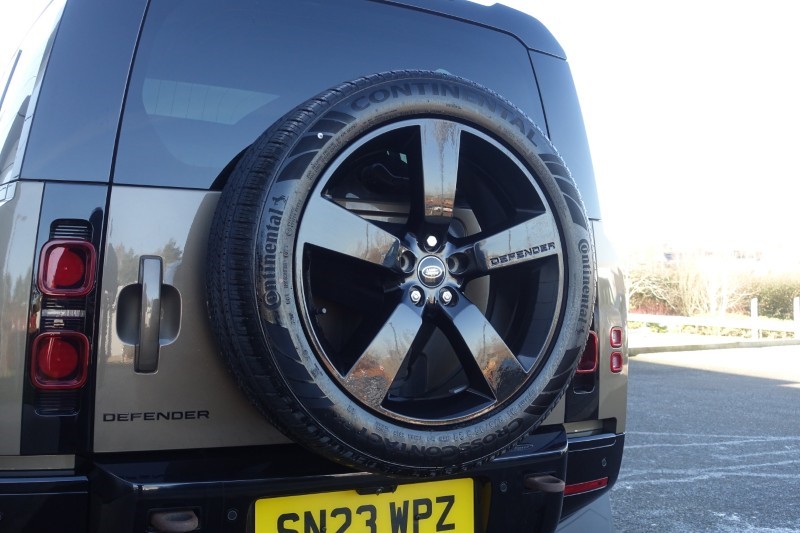 Used Land Rover Defender 2023 for sale - 77791283: Photo 29